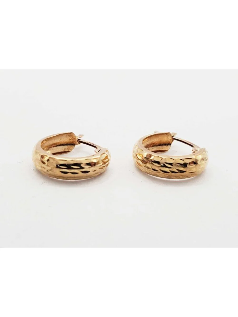 3.5mm Dia-Cut Mini Hoop Earrings 10k Gold